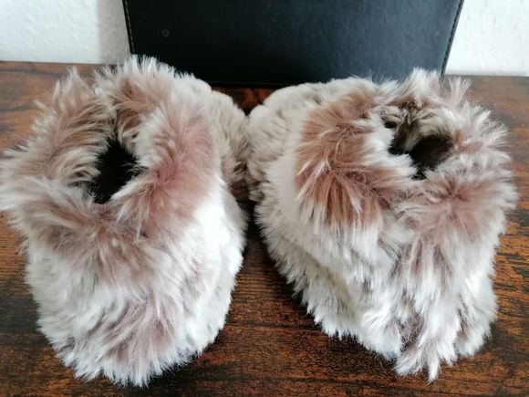 John Lewis Boy Toddler Slippers Size 9 Fury Bear Paws With Claws Strip Fasten - Picture 2 of 10